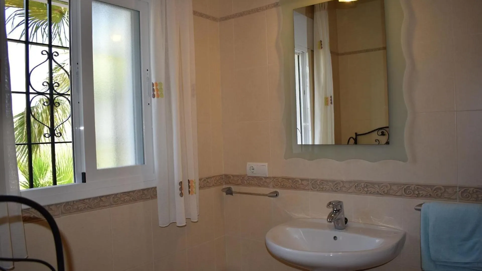 Finca La Vina Mit Privatem Pool Competa