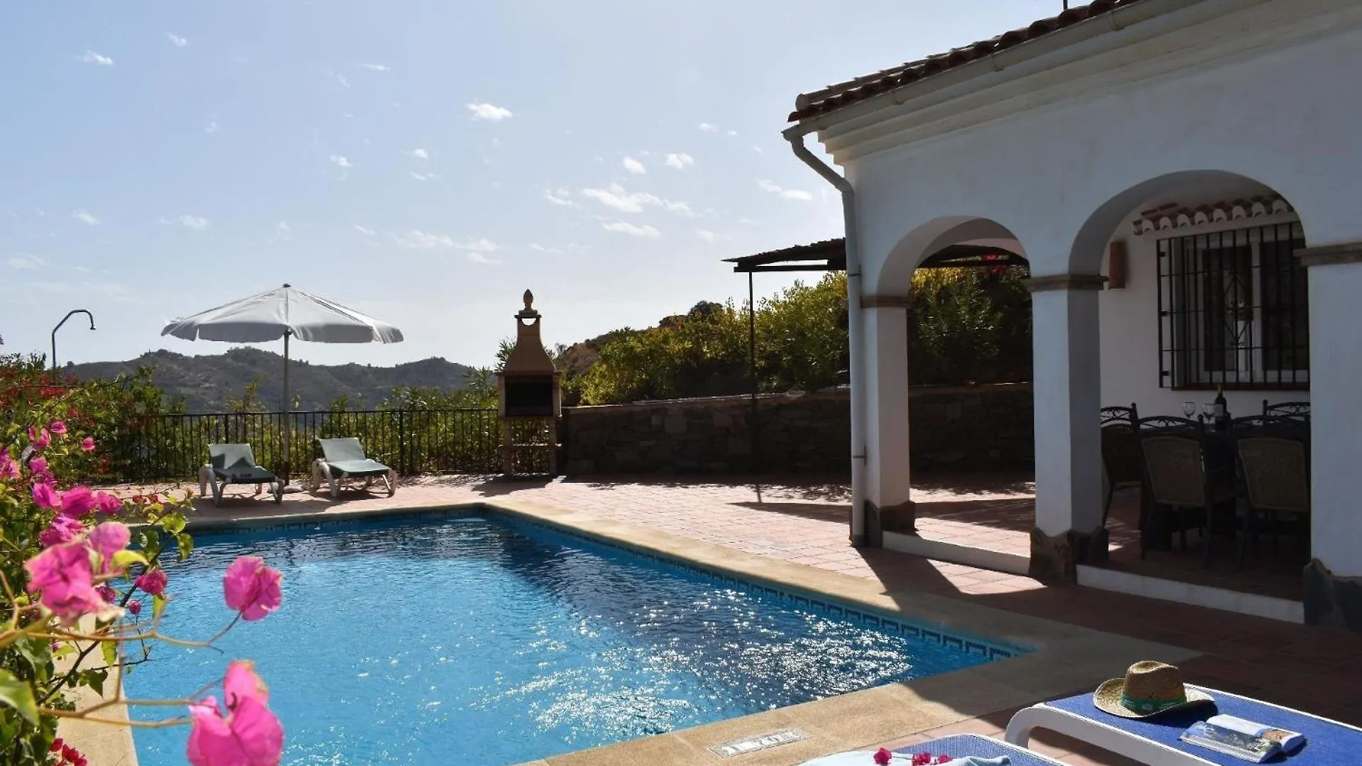 Cómpeta Finca La Vina Mit Privatem Pool בית נופש